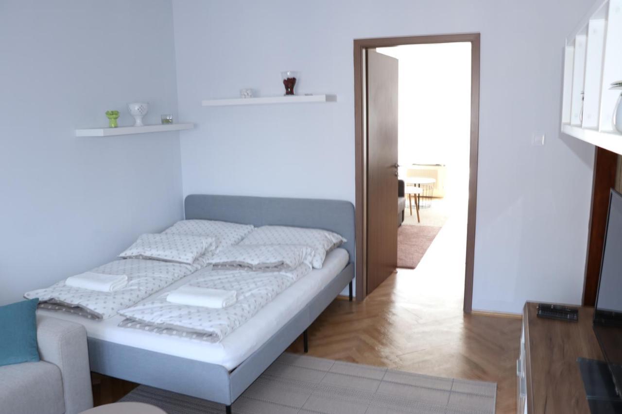 Apartamento Petofi Apartman Szeged Exterior foto